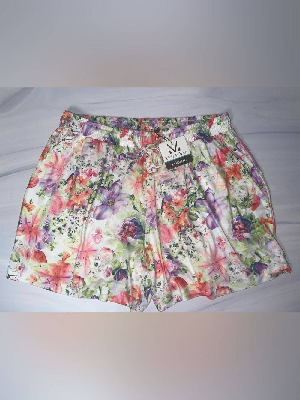 Michelle Mae Floral Shorts - super cute and soft! - size XL - NEW